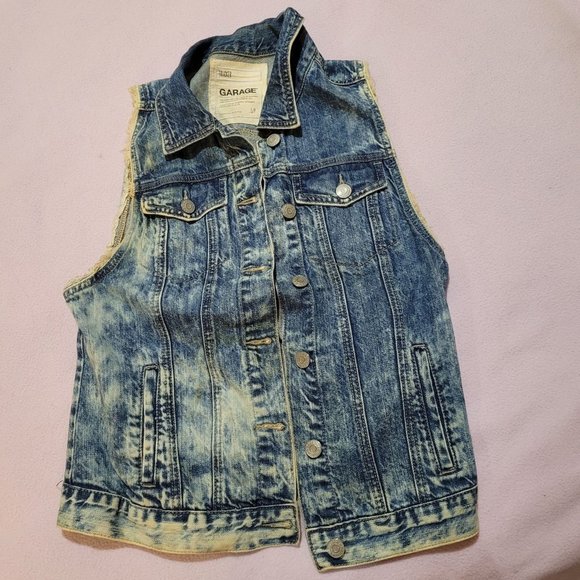 Jean Vest - Picture 1 of 1
